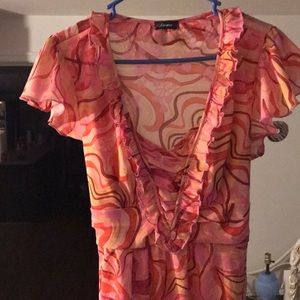 Beautiful Ruffel sleeve top ruffle neck line